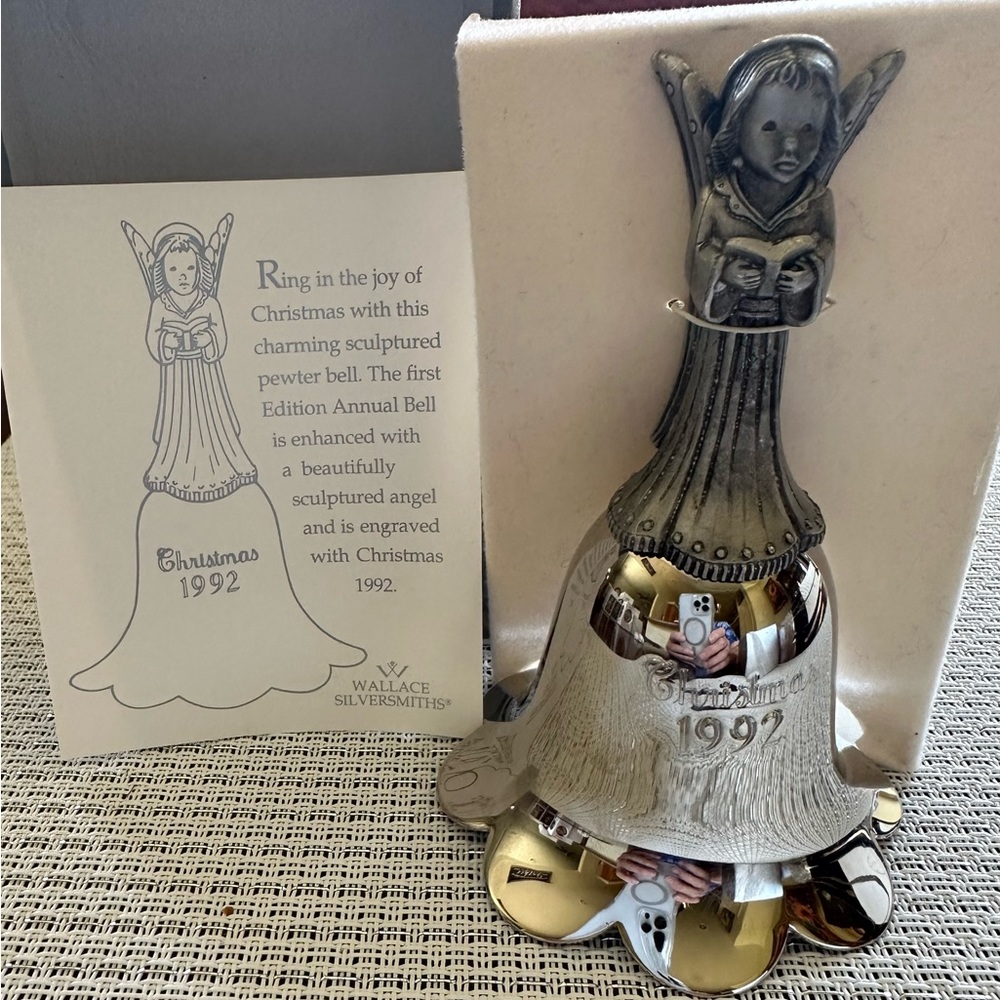 1992 Wallace Silversmith Silver Christmas bell